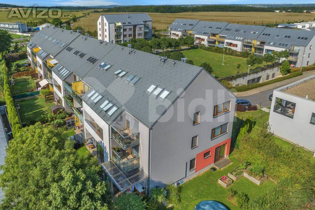 Prodej bytu 3+kk, 87 m2, s terasou, garážovým stáním a velkorysým sklepem