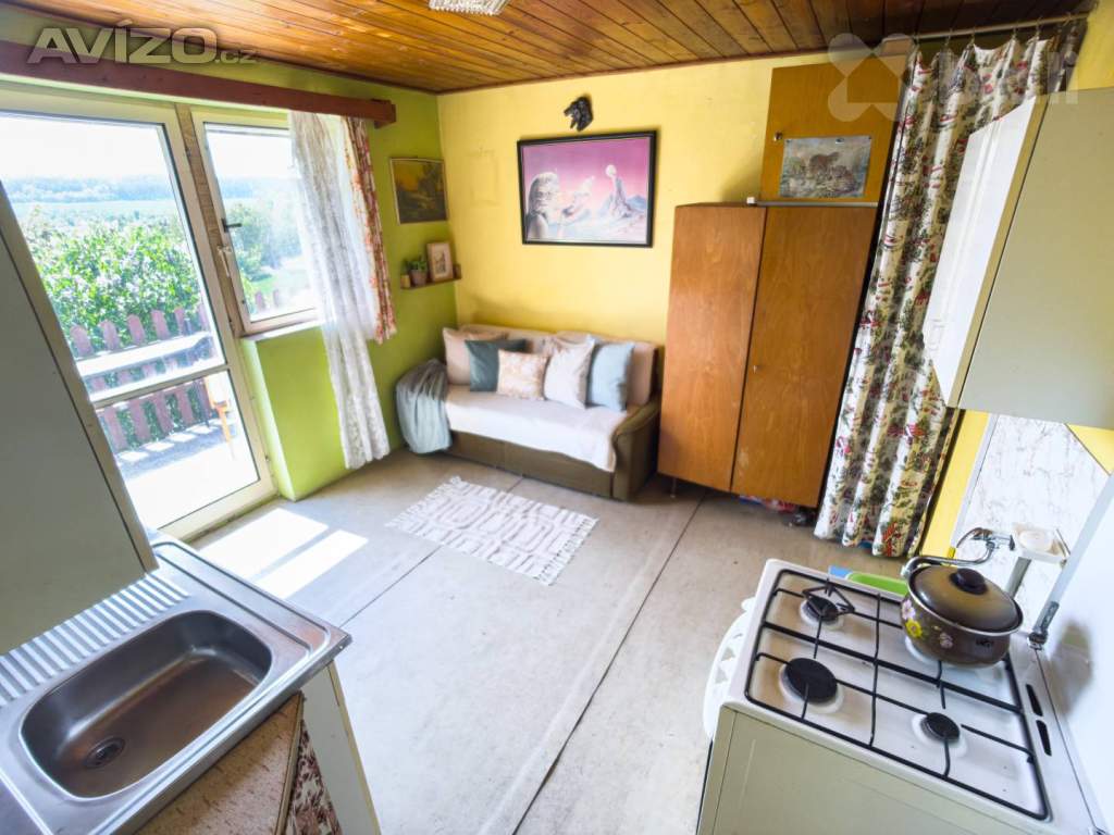 Prodej chaty 31 m2, pozemek 566 m2, Stochov - Na Holubíně