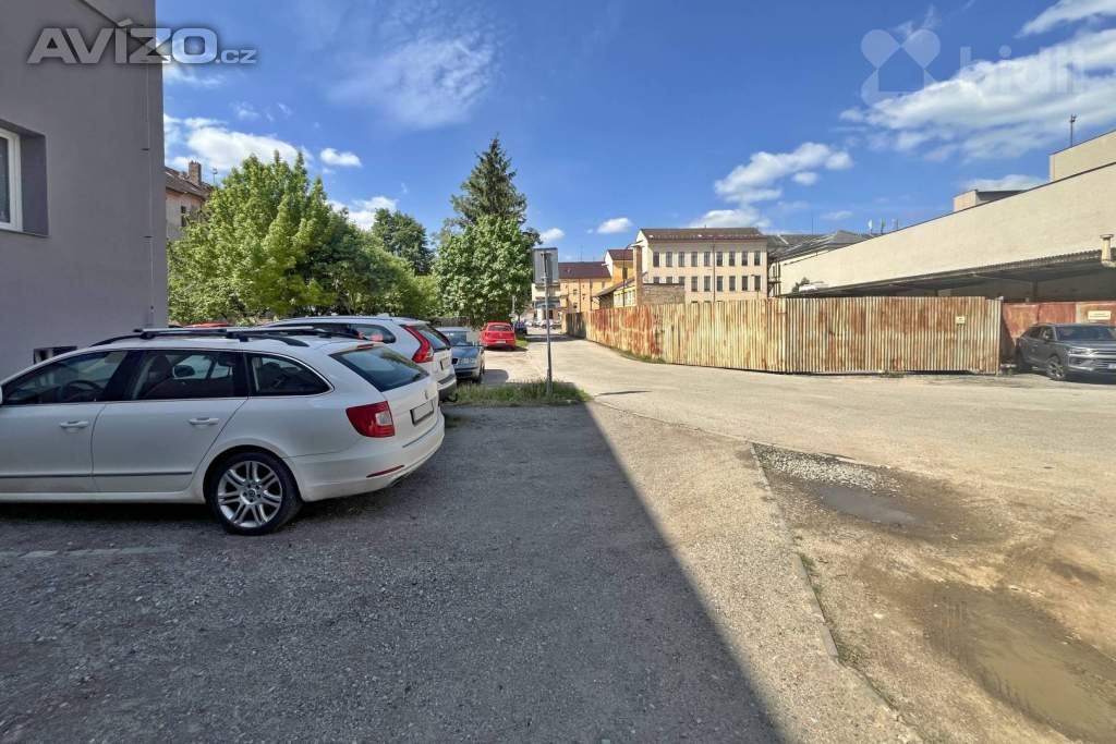 Pronájem parkovacího místa, Žižkova tř., Č. Budějovice