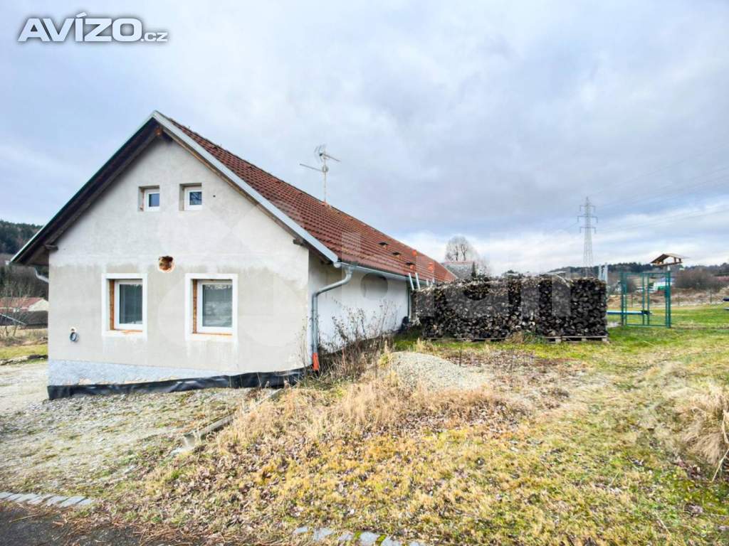 Prodej RD 4+1, 336 m2, pozemek 1690 m2, Žárovná