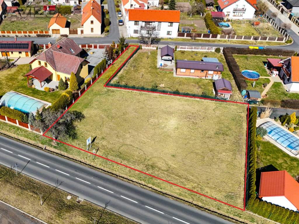 Nádherný stavební pozemek 1121 m2 ve Slavětíně, okr. Louny