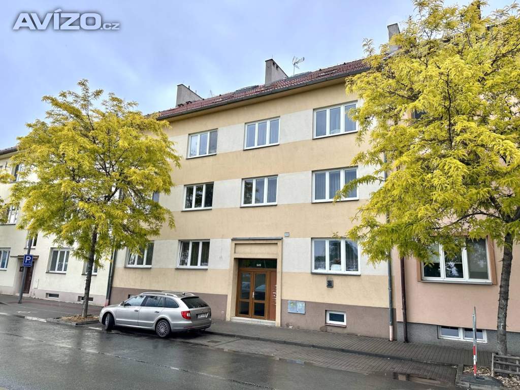 Prodej prostorného bytu 3+1 80 m2 s balkonem - Chrudim, ul. Čs. armády