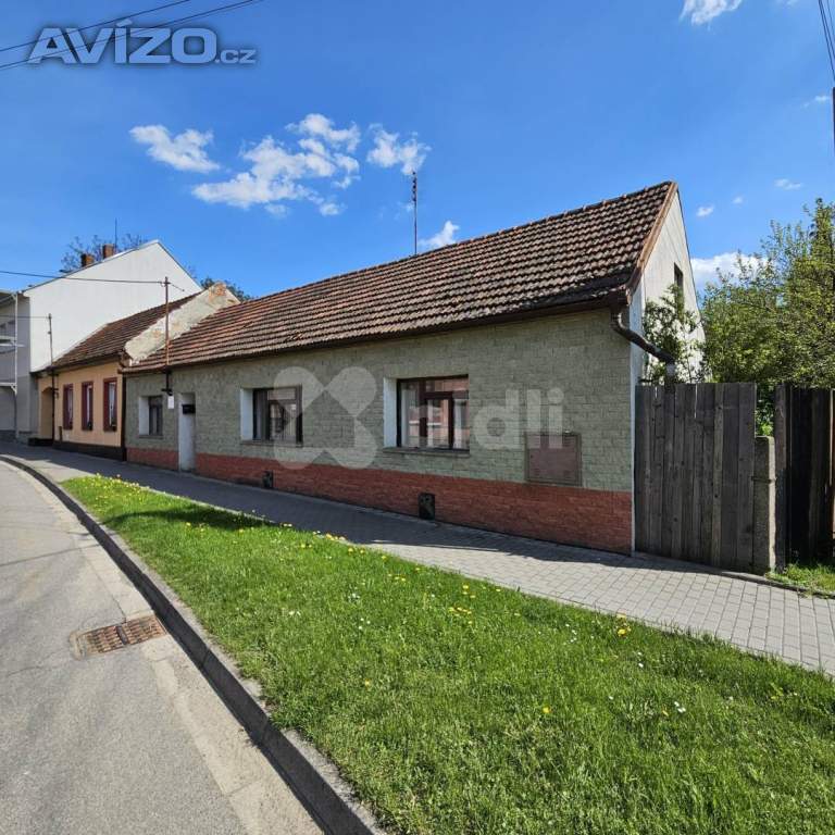 Prodej staršího RD 3+1 , Nové Hvězdlice