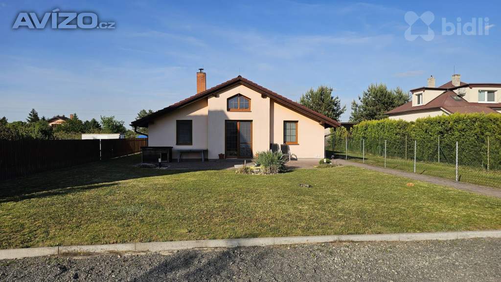 Prodej rodinného domu (125 m²) v Tišicích