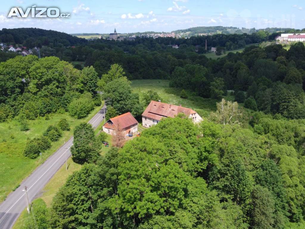 Prodej zajímavého areálu s rozlehlými pozemky  - Raspenava
