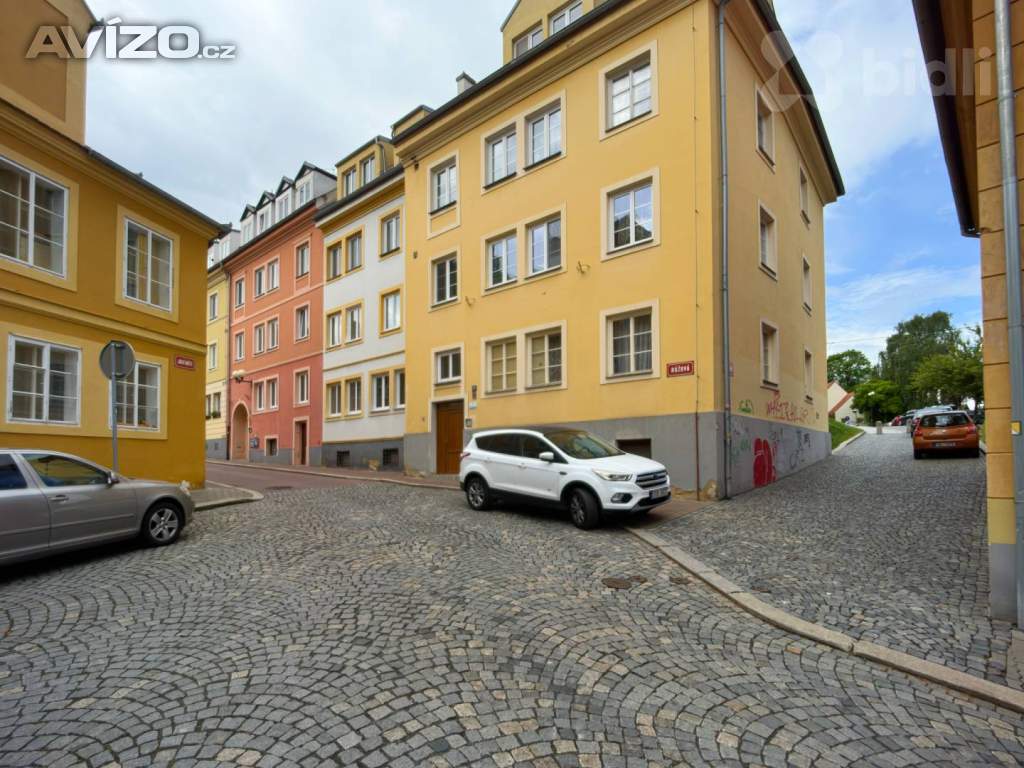 Prodej bytu 2+1, 49 m2, Cheb - ulice Růžová