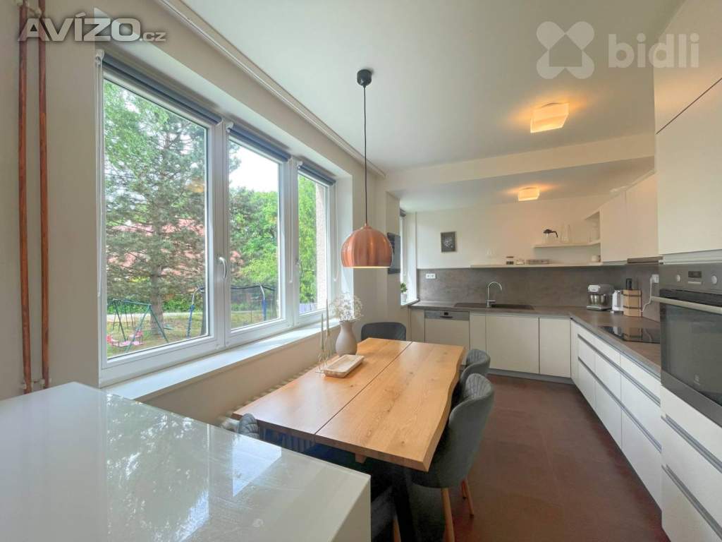 Prostorný byt 3+1/ lodžie, 74 m2, po kompletní rekonstrukci - Středokluky