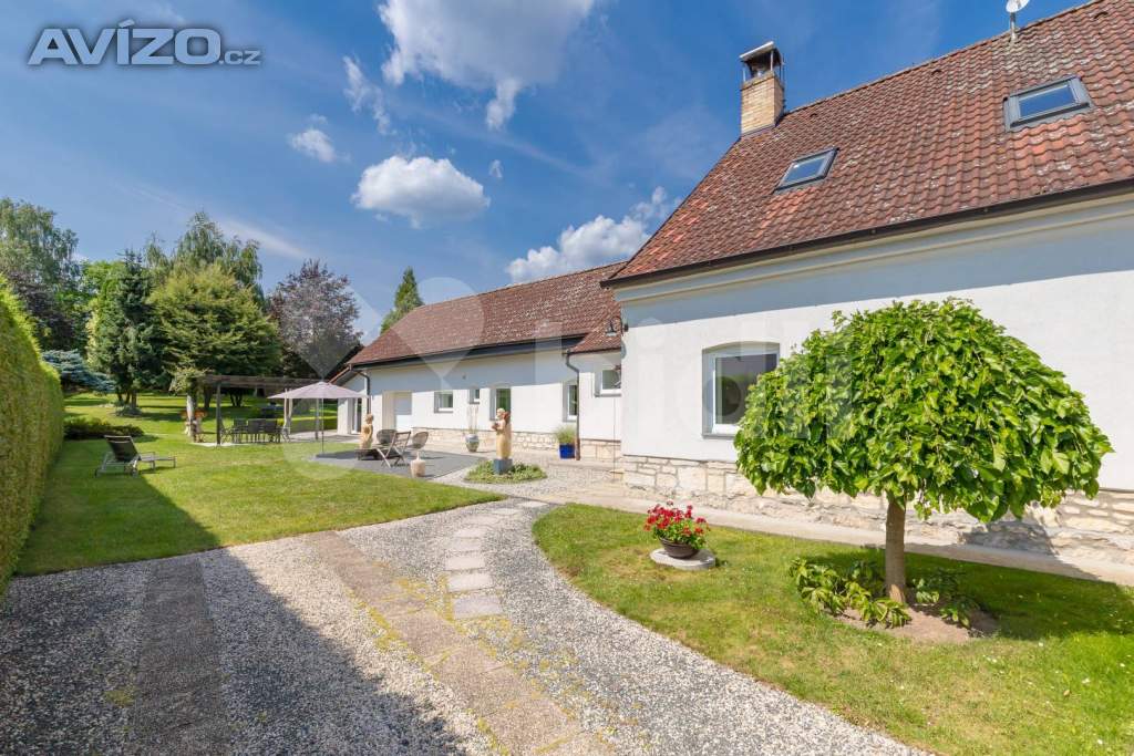 Prodej RD 4+1, 235 m2, garáž, stodola, pozemek 2.548 m2, Ruda u Nového Strašecí, 20 min. Praha