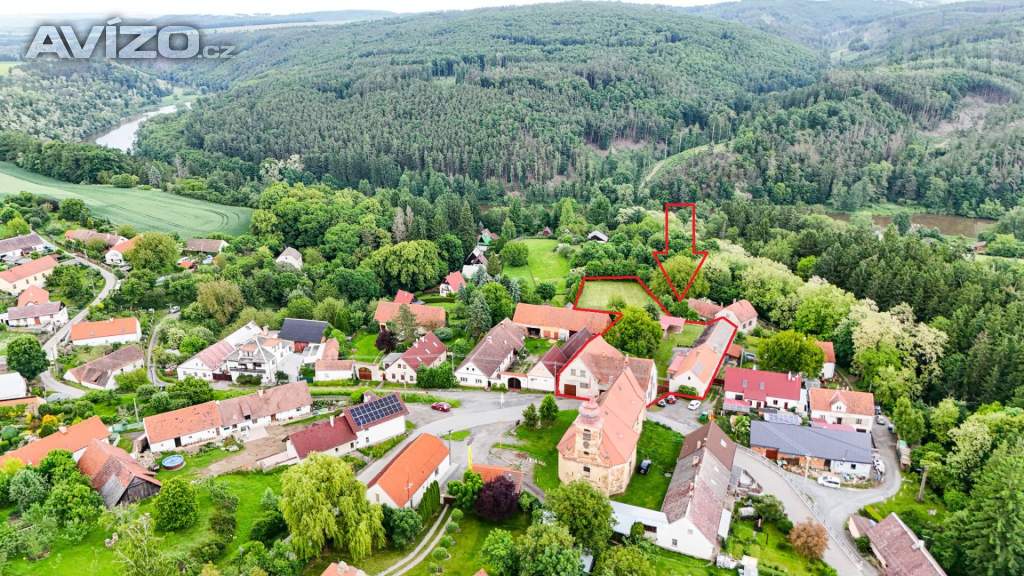 Exkluzivní prodej rodinný dům, budova bývalého hostince, pozemek 3591 m2, Planá