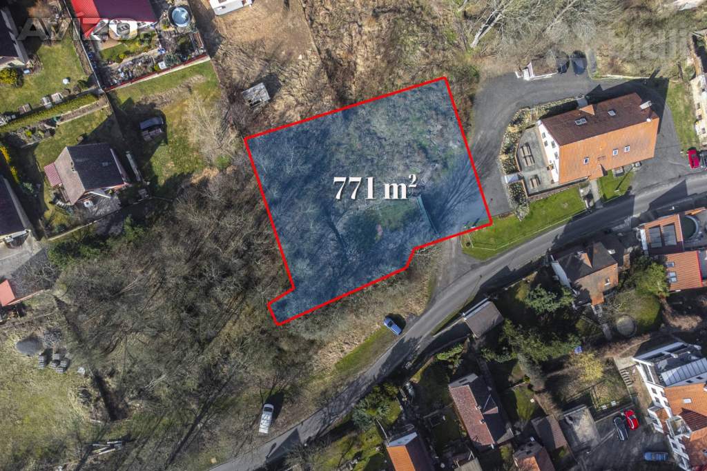 Prodej stavebního pozemku 771m2, Opárno, Velemín