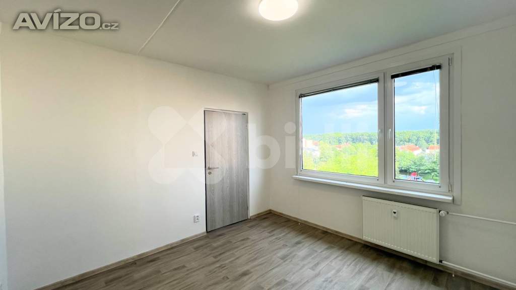 Pronájem bytu 2+1, 43 m2, sklep, balkon v mezipatře