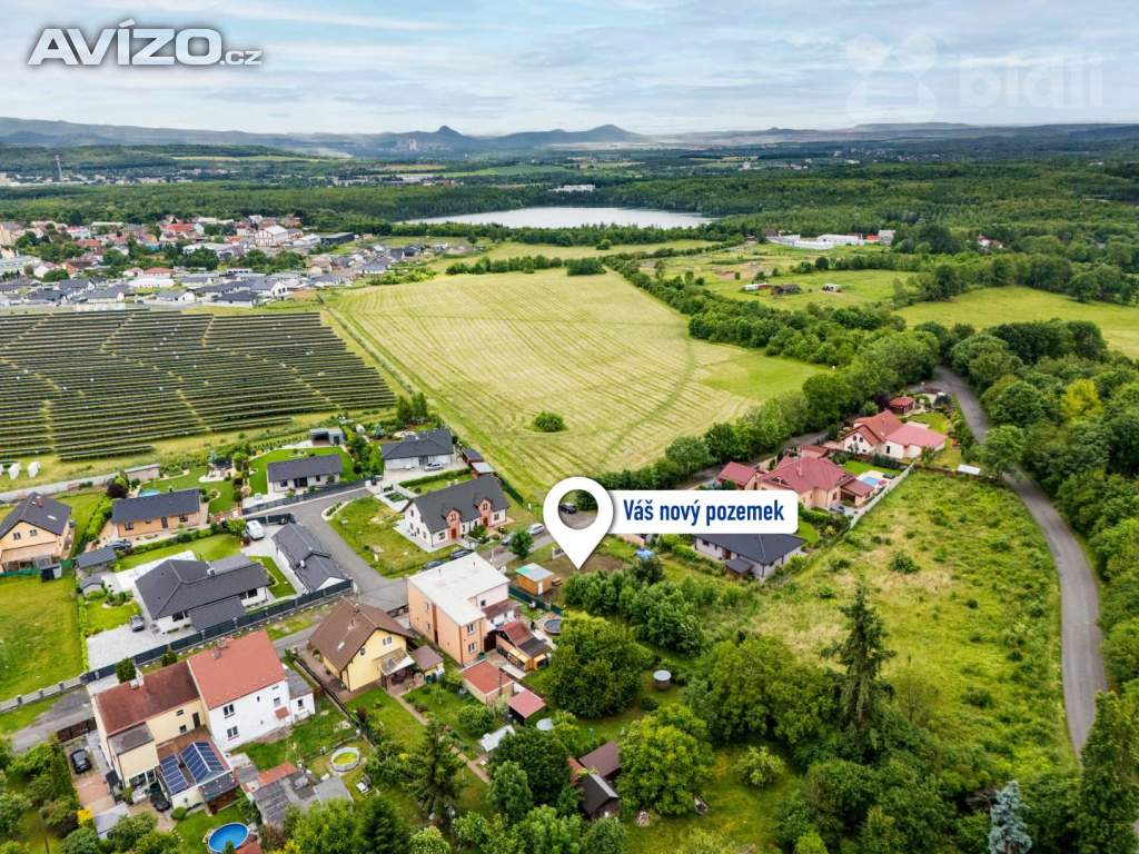 Prodej rovinatého zasíťovaného pozemku 270m2, v klidné části města Dubí, okr. Teplice