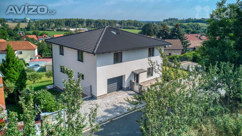 Prostorný dům pro rodinu i podnikání