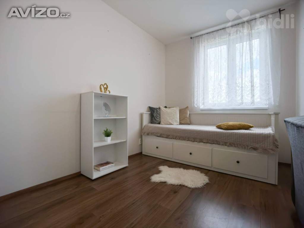 Prodej bytu 1+kk, 35 m², Klecany