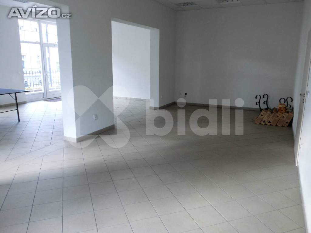 Foto inzerátu Pronájem komerčních prostor 110m2, Chrudim, Na Valech