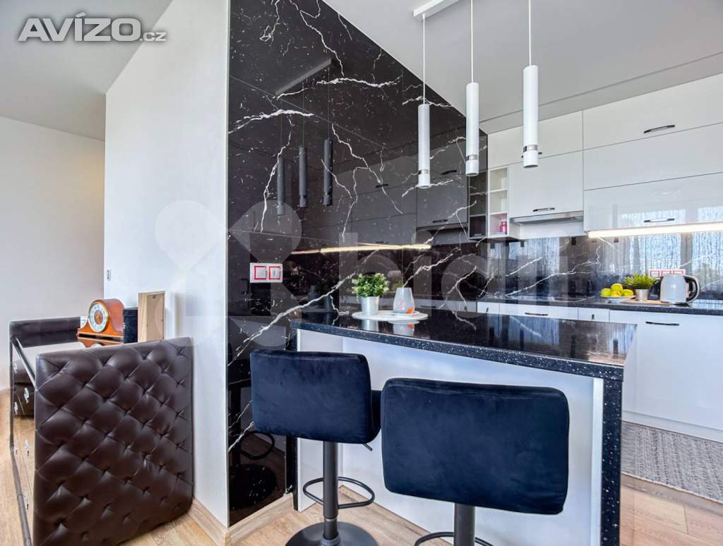 Foto inzerátu Prodej bytu v Kladně - 4+kk s balkonem a lodžií v lokalitě Kročehlavy