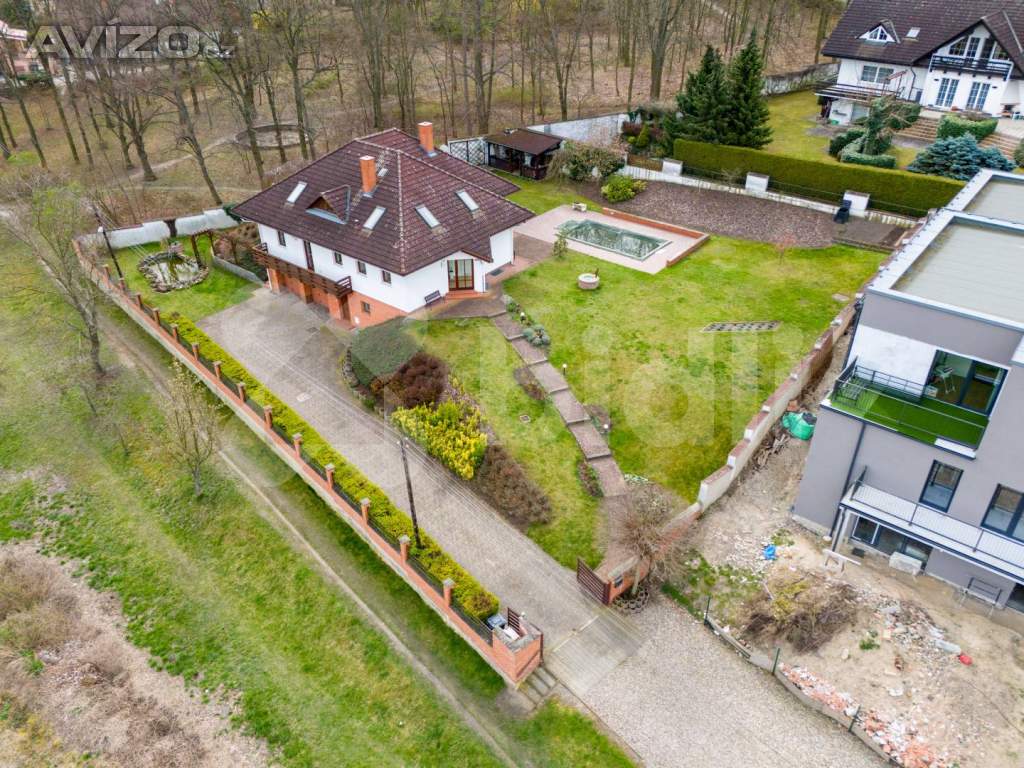 Foto inzerátu Prodej rodinného domu s velkou zahradou, 1824 m2, Roudnice nad Labem