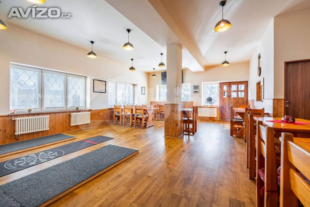 Foto inzerátu Prodej vyhlášené restaurace Střelnice pod lanovkou.