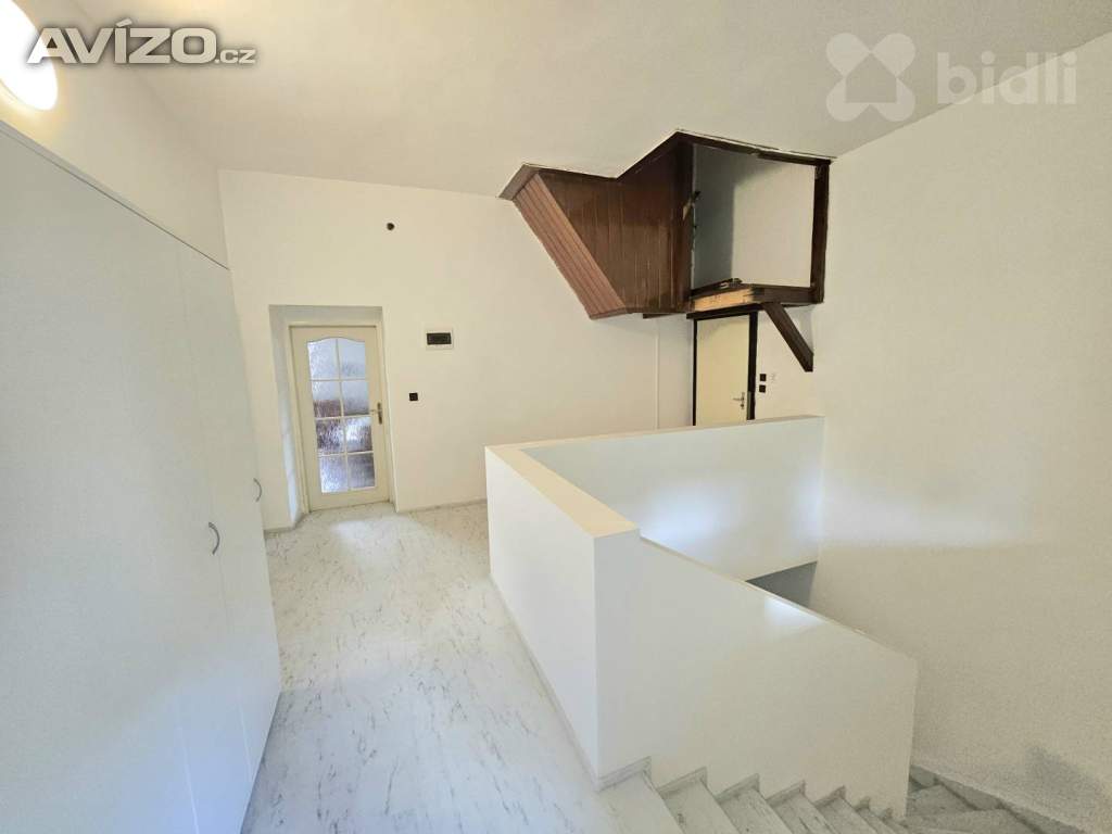 Foto inzerátu Prodej rodinného domu 240 m2, pozemek 705m2,  Hrob - Mlýny.