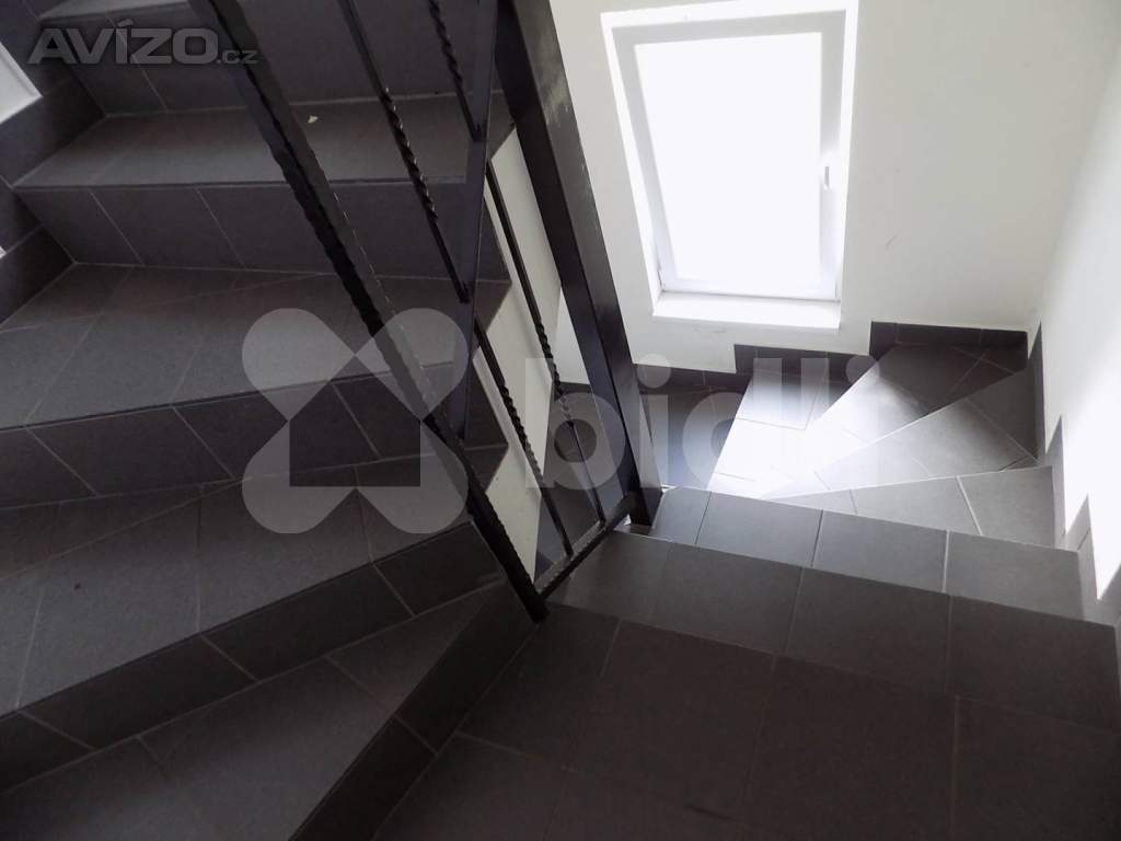 Foto inzerátu Prodej domu, UP 336m2, pozemek 734m2, ul. Moravanská, Praha 9-Vinoř