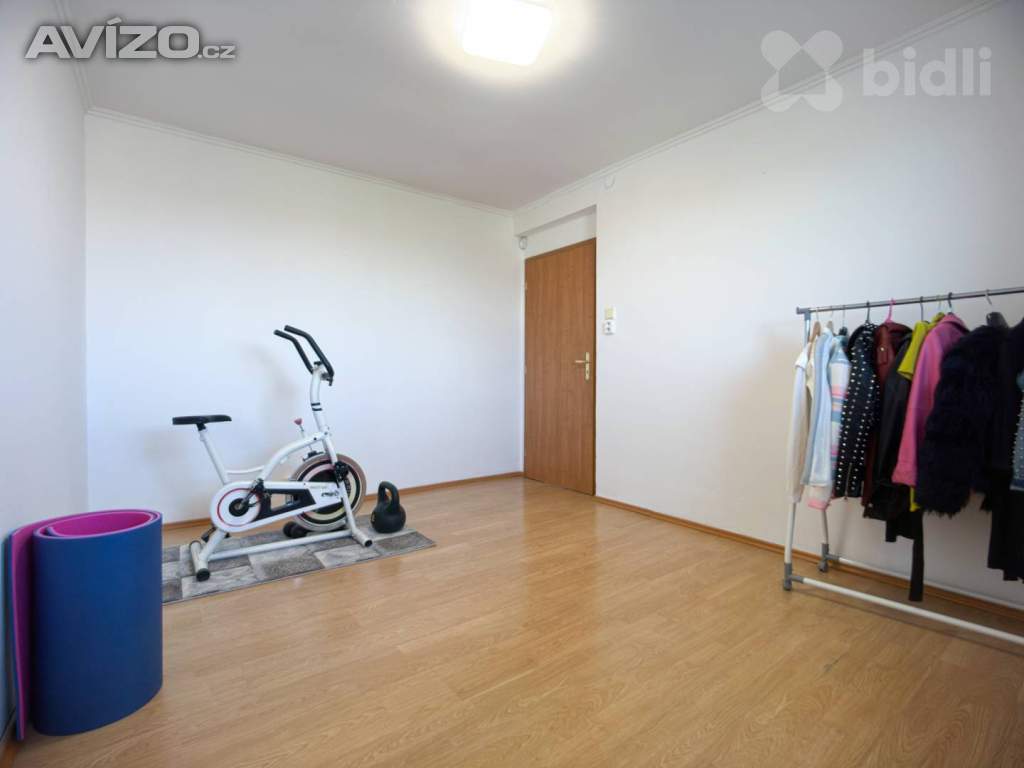 Foto inzerátu Exklusívně nabízíme rodinný dům v obci Hovorčovice.