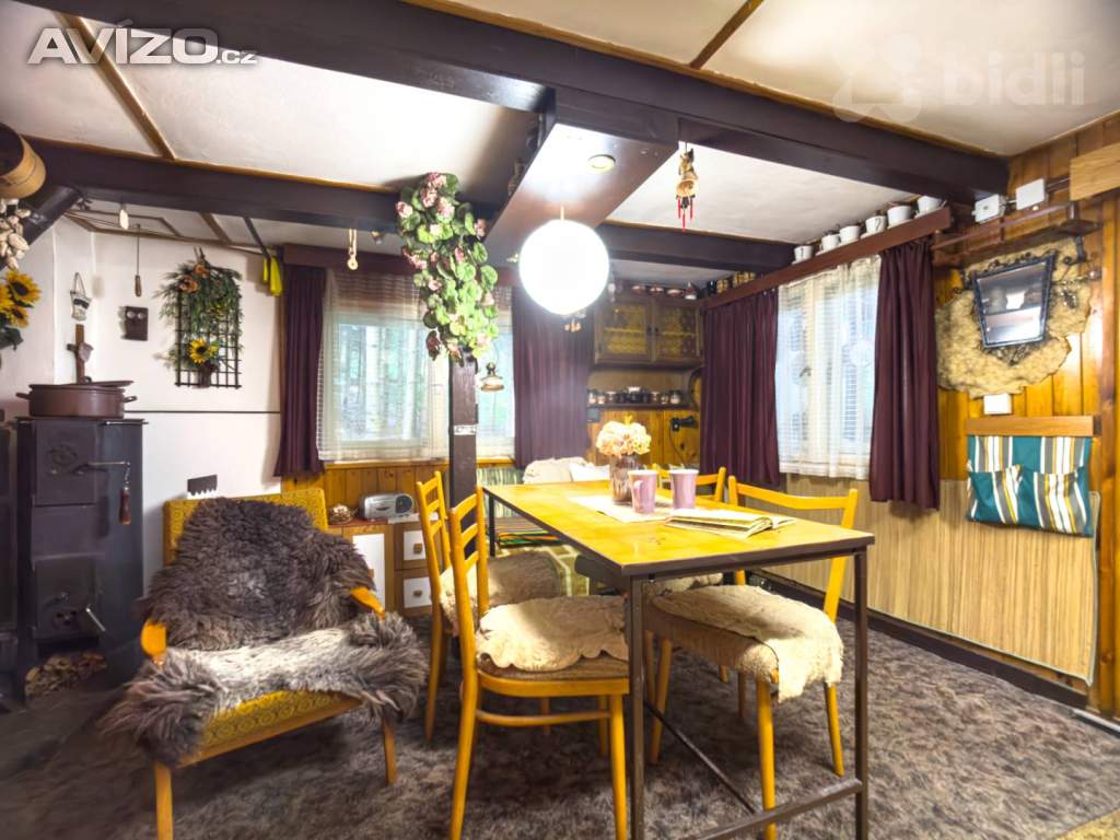 Foto inzerátu Prodej chaty o velikosti 38 m2 v lese s elektřinou