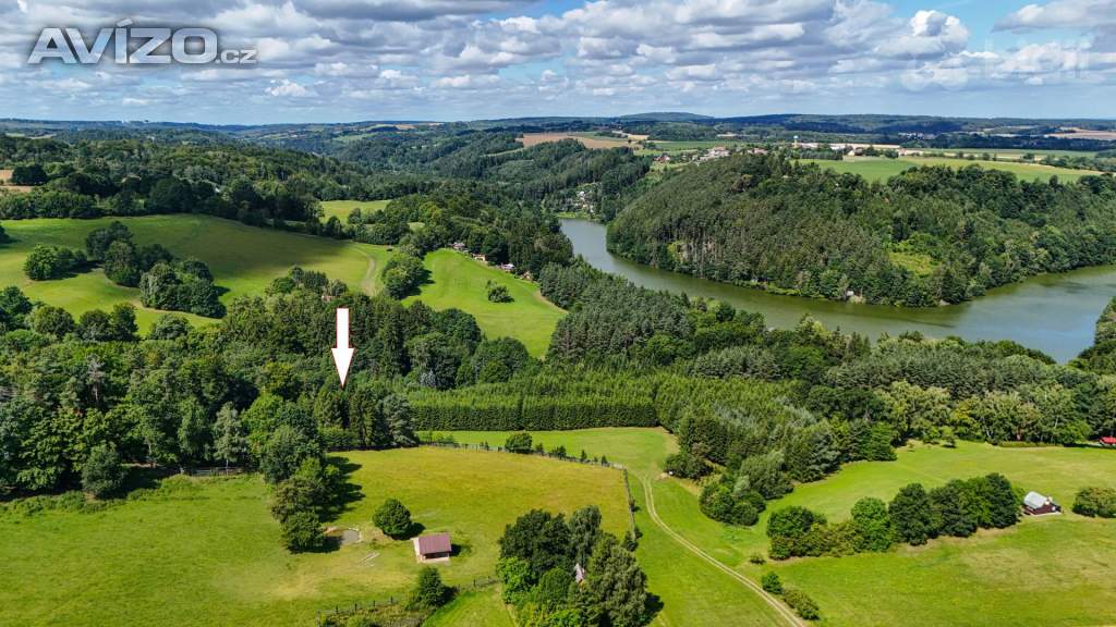 Foto inzerátu Prodej chaty o velikosti 38 m2 v lese s elektřinou