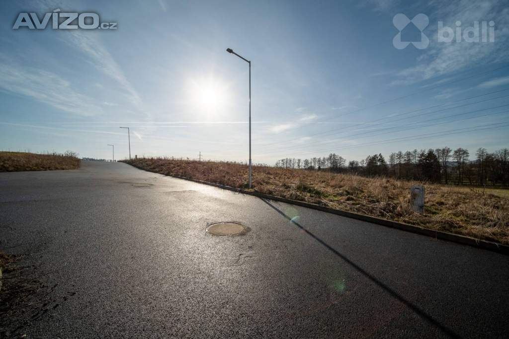 Foto inzerátu Pozemek se stavebním povolením na rodinný dům