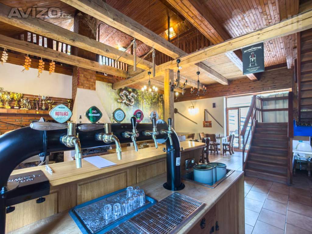 Foto inzerátu Prodej zavedeného penzionu pod hradem Houska - funkční provoz v atraktivní lokalitě