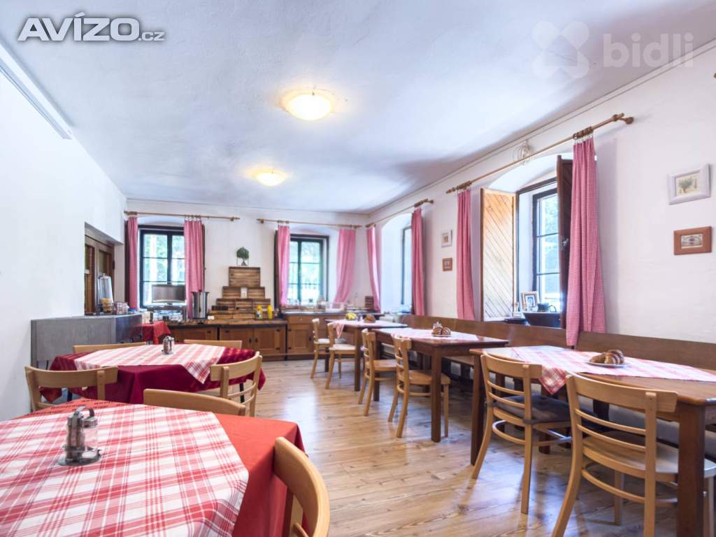 Foto inzerátu Prodej zavedeného penzionu pod hradem Houska - funkční provoz v atraktivní lokalitě