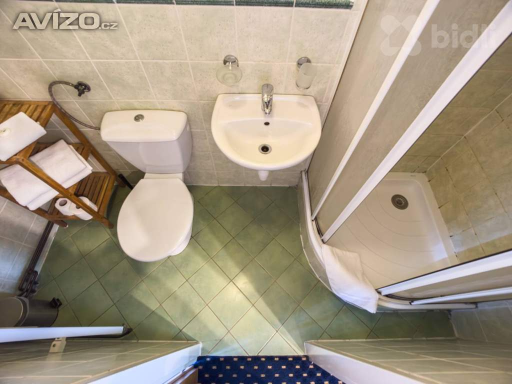 Foto inzerátu Prodej zavedeného penzionu pod hradem Houska - funkční provoz v atraktivní lokalitě