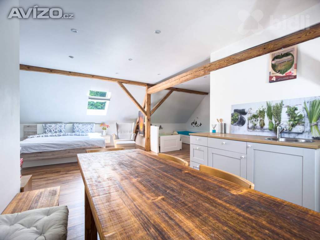 Foto inzerátu Prodej zavedeného penzionu pod hradem Houska - funkční provoz v atraktivní lokalitě