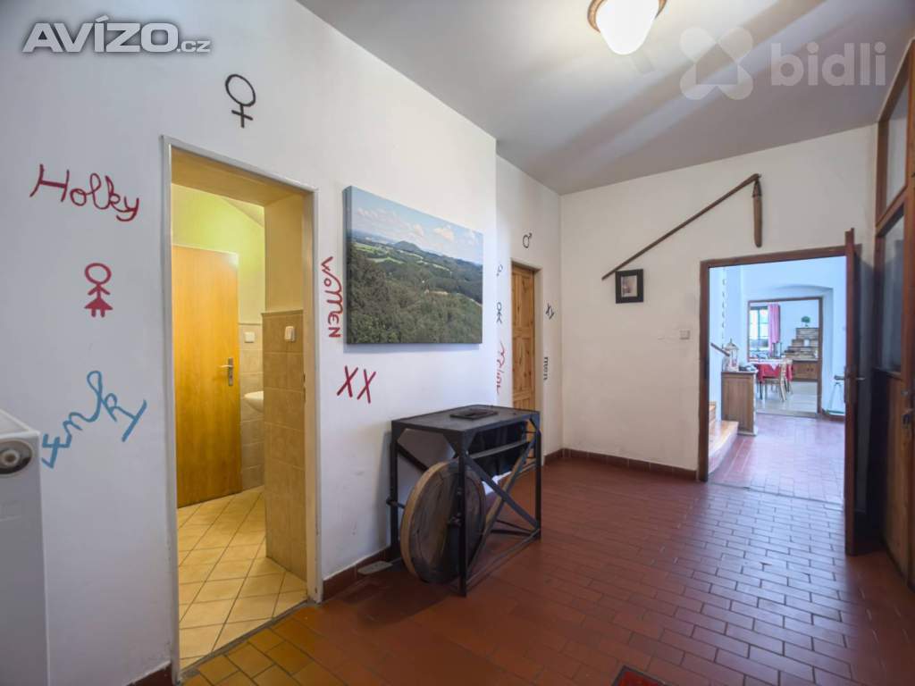 Foto inzerátu Prodej zavedeného penzionu pod hradem Houska - funkční provoz v atraktivní lokalitě