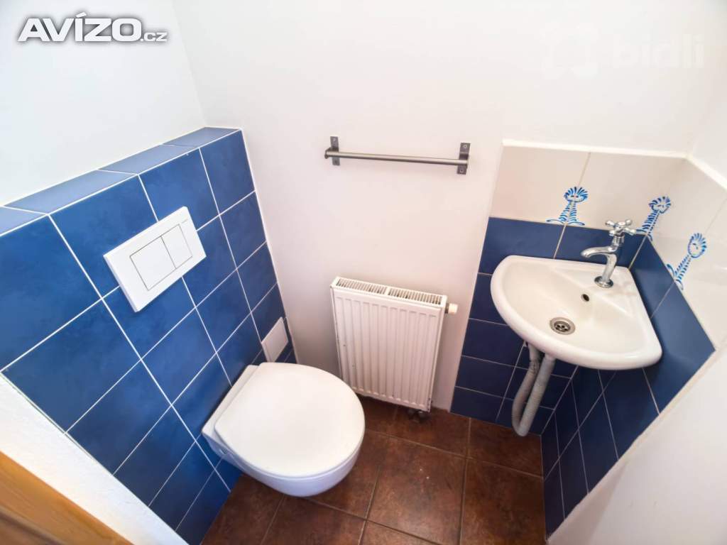 Foto inzerátu Veliny - poloroubenka - pozemek 4485m2