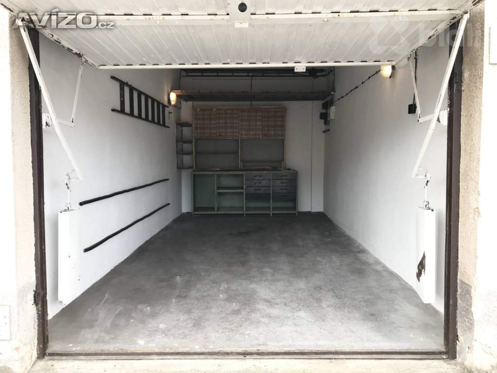 Foto inzerátu Řadová garáž 18m2 Kolín, U Cihelny, Jablotron