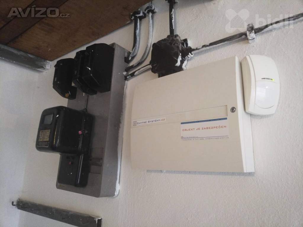 Foto inzerátu Řadová garáž 18m2 Kolín, U Cihelny, Jablotron