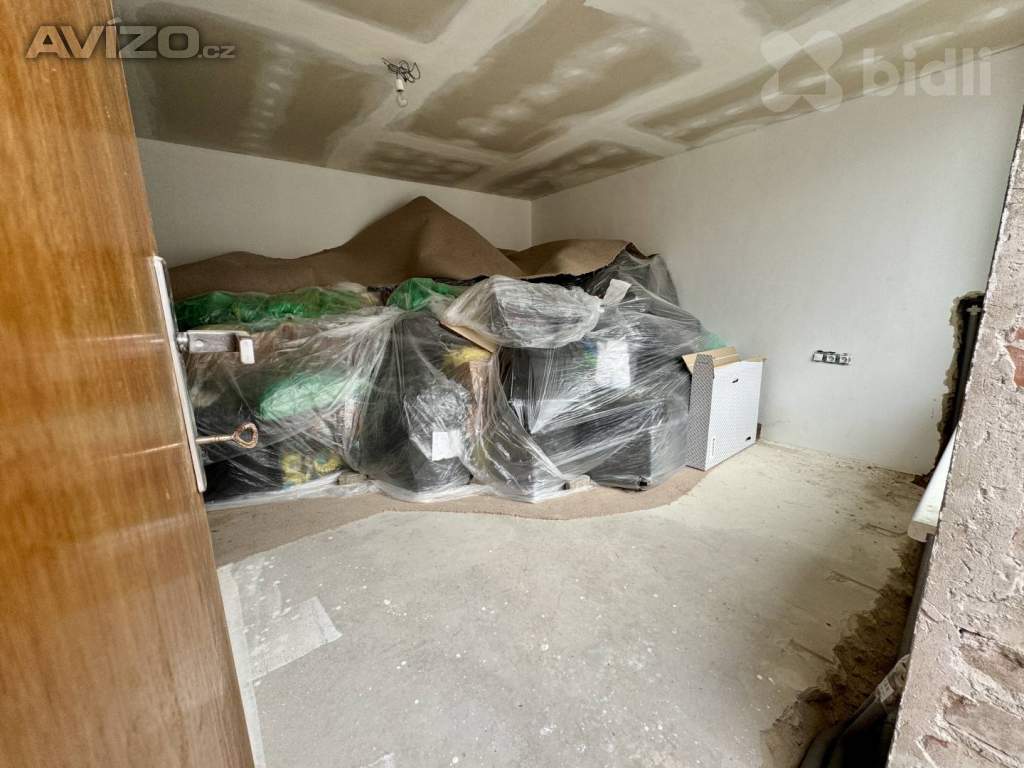 Foto inzerátu Rodinný dům v rekonstrukci 95m2 (pozemek 335m2)