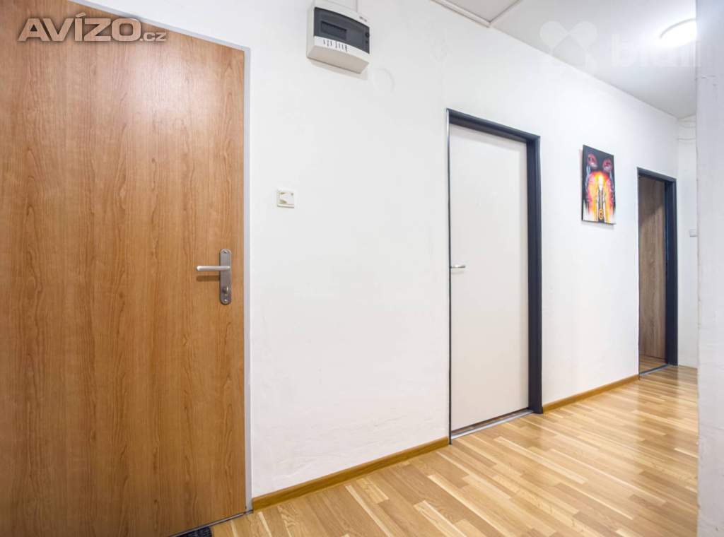 Foto inzerátu Prodej bytu v 1/2NP - 3+1, 77 m2, lodžie 5 m2, sklep 33 m2, Uherčice