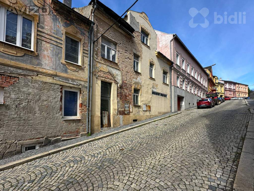 Foto inzerátu Prodej rodinného domu, 200 m2, pozemek 167 m2, Luby