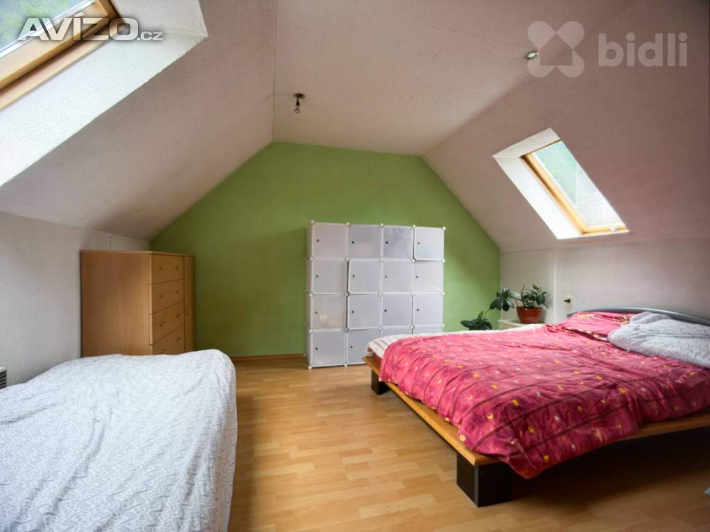 Foto inzerátu Rodinný dům - Nejdek, užitná plocha 280 m2, pozemek 1622 m2