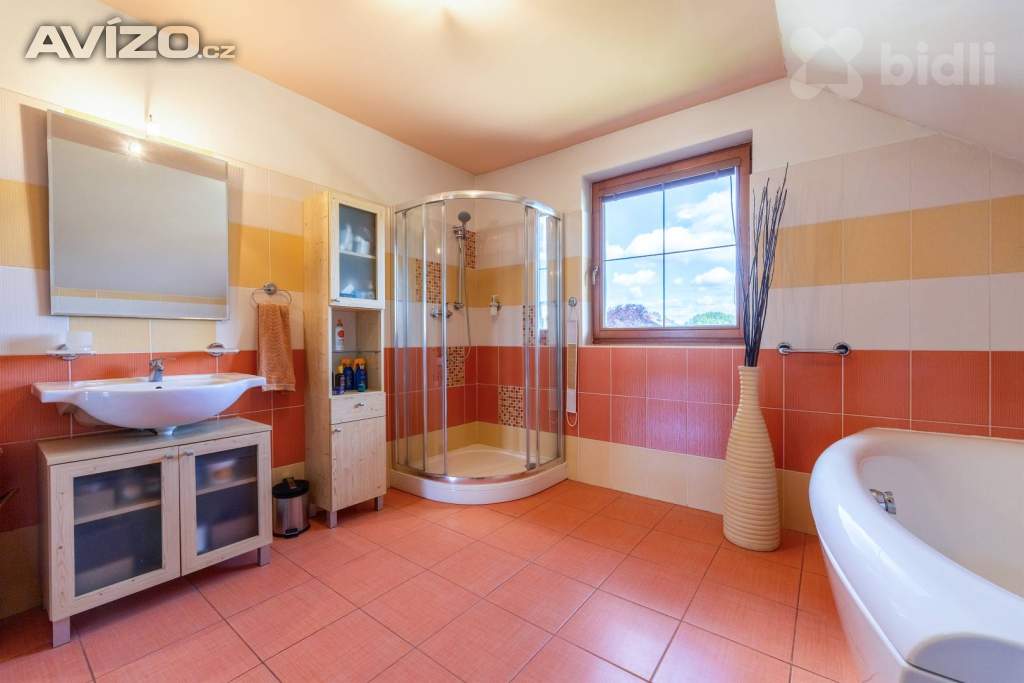 Foto inzerátu prodej domu 5+kk, 169m2, zahrada.