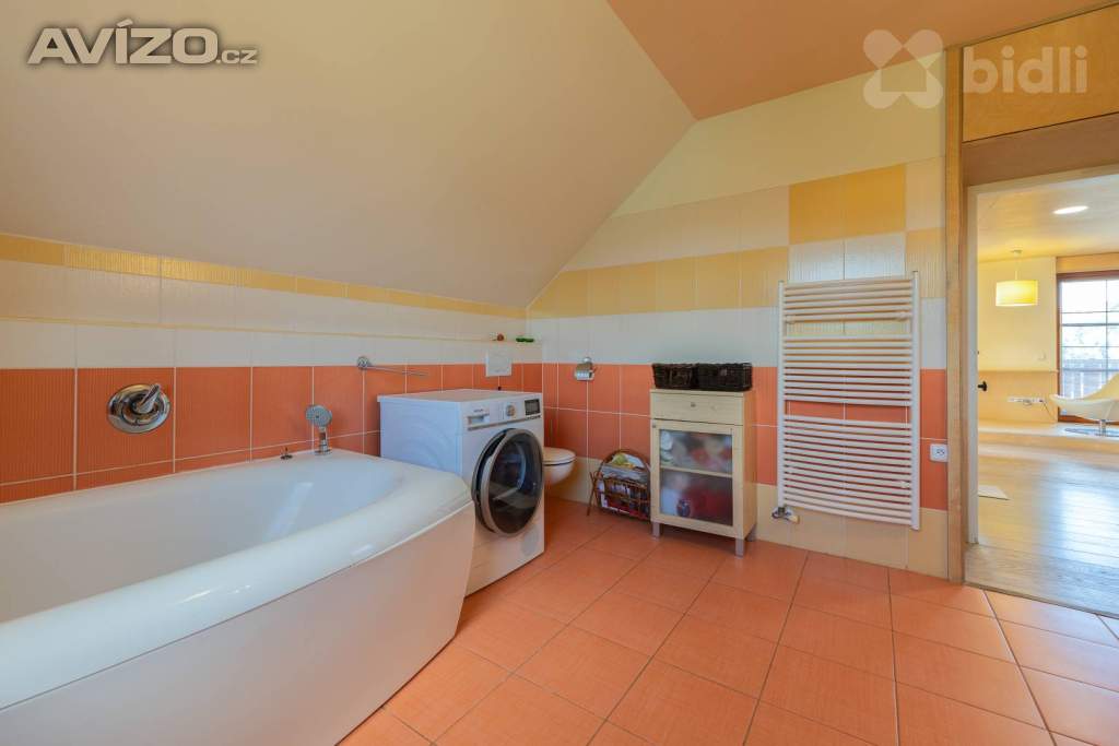 Foto inzerátu prodej domu 5+kk, 169m2, zahrada.