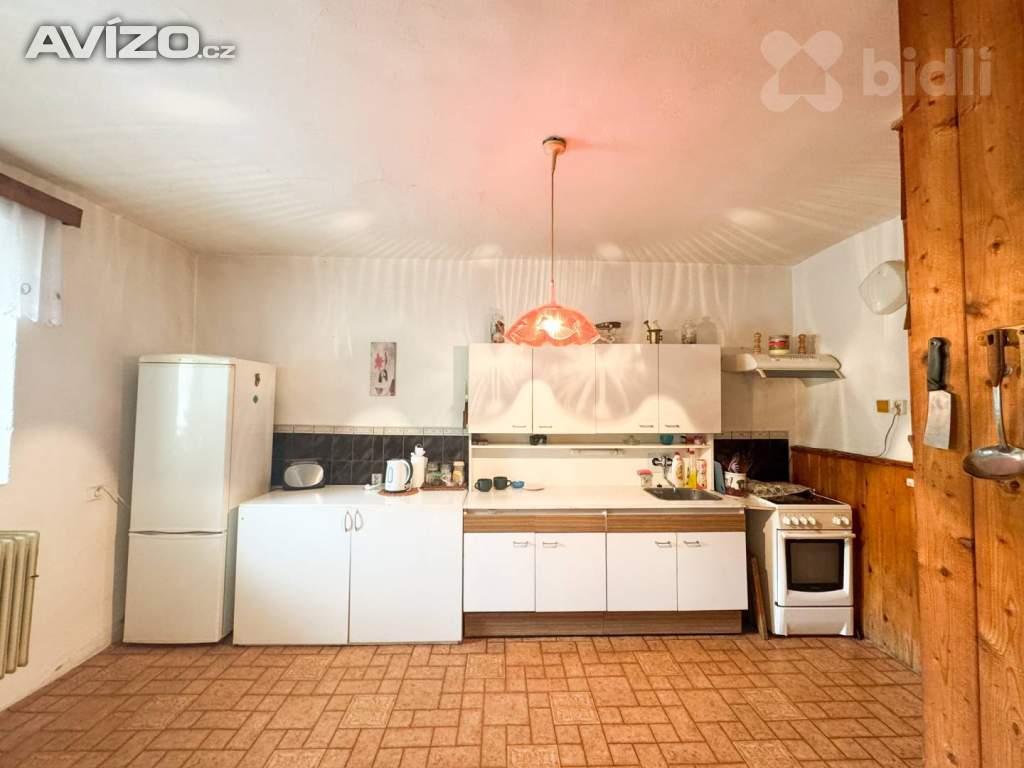 Foto inzerátu Prodej rodinného domu 310 m2 se stodolou 330m2 na pozemku 5 820 m2 v obci Valkeřice