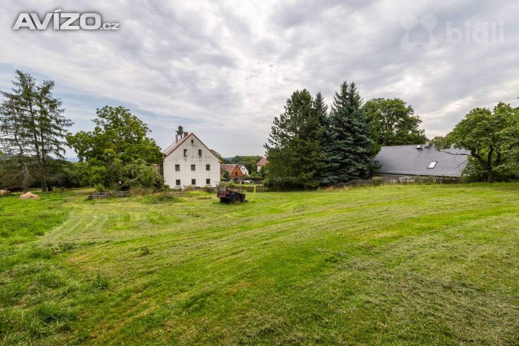 Foto inzerátu Prodej rodinného domu 310 m2 se stodolou 330m2 na pozemku 5 820 m2 v obci Valkeřice