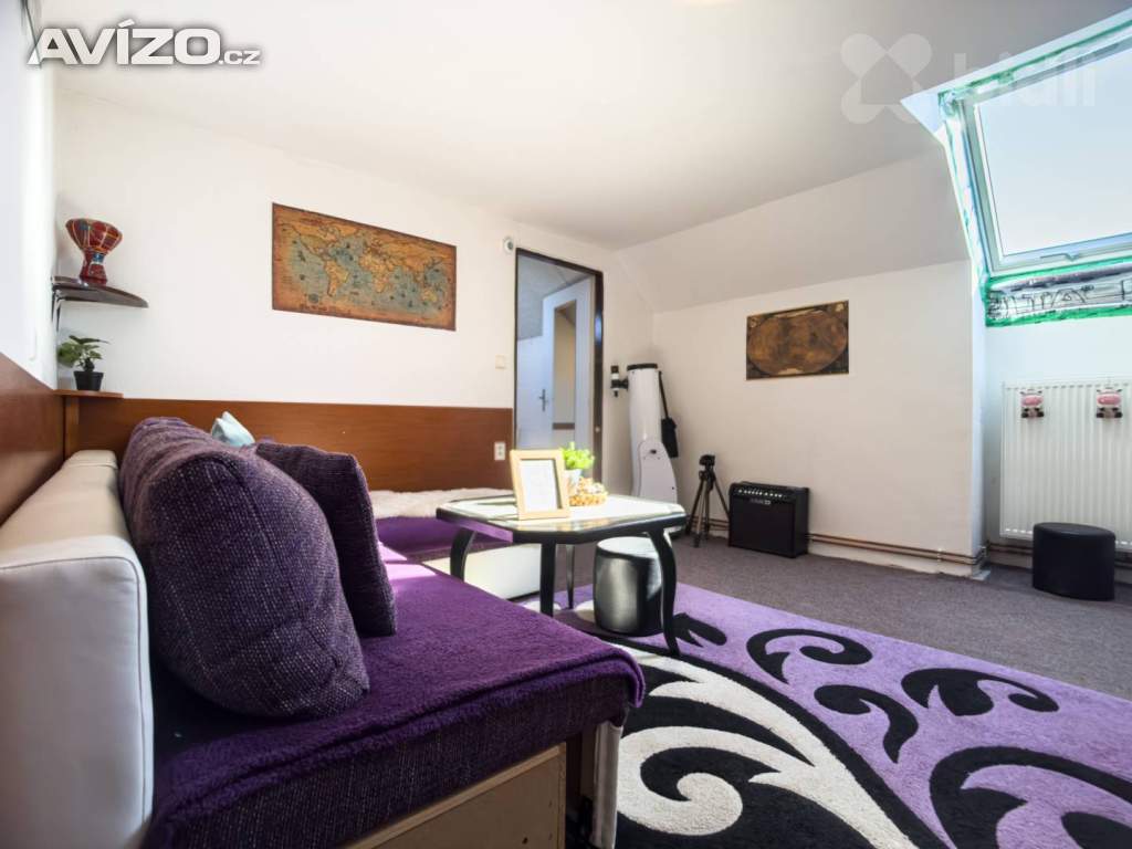 Foto inzerátu Prodej rodinného domu ve Šlapanicích u Brna - klidná lokalita, prostorné bydlení