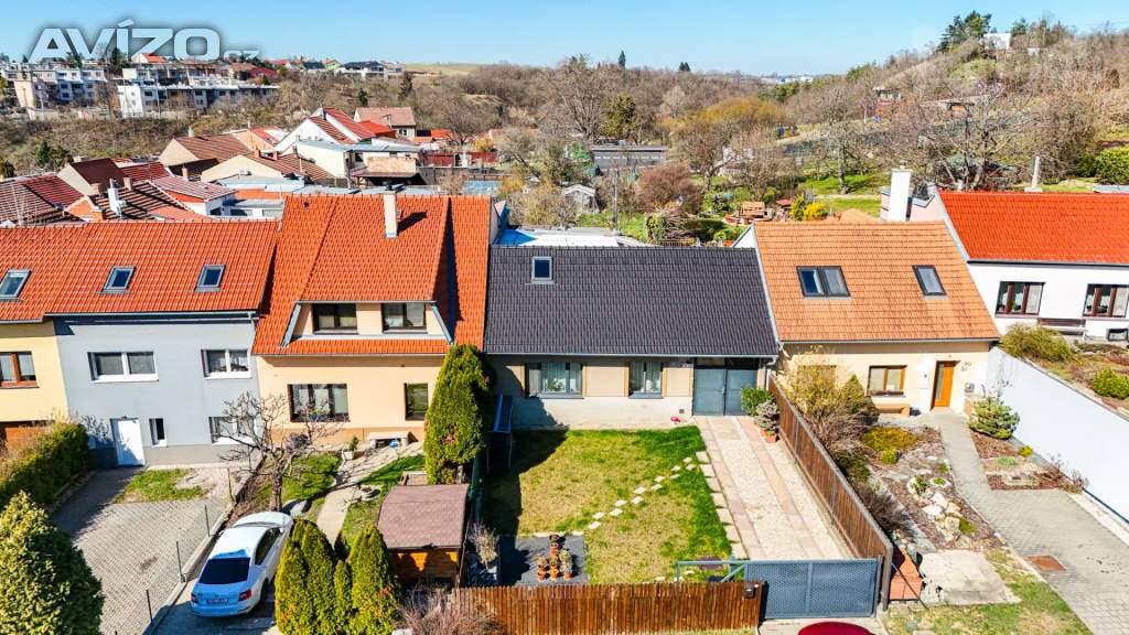 Foto inzerátu Prodej rodinného domu ve Šlapanicích u Brna - klidná lokalita, prostorné bydlení