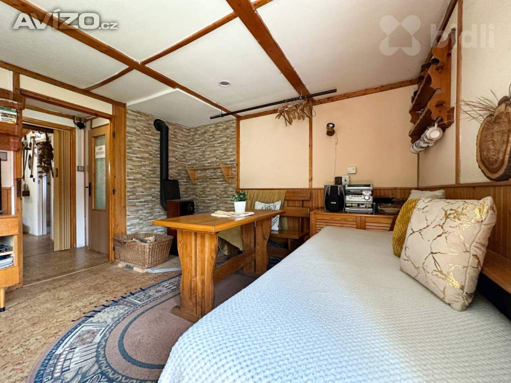 Foto inzerátu Prodej chaty - Horní Blatná, užitná plocha 72 m2, zahrada 1278 m2.