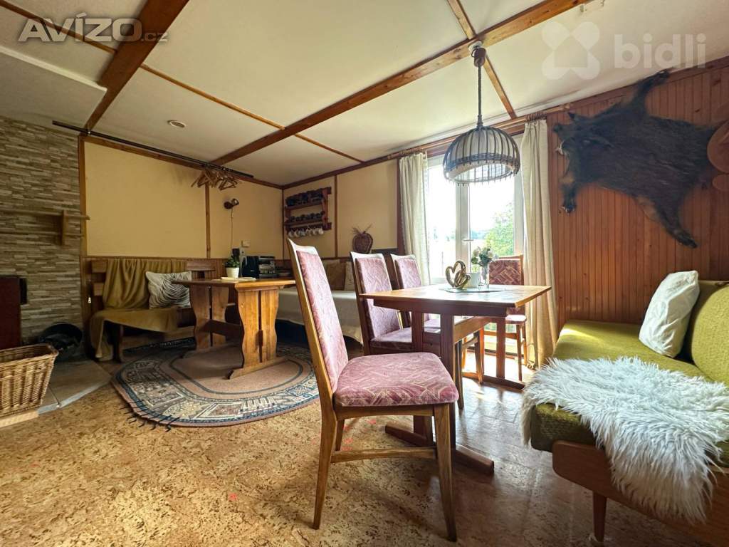 Foto inzerátu Prodej chaty - Horní Blatná, užitná plocha 72 m2, zahrada 1278 m2.