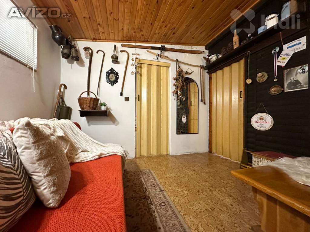 Foto inzerátu Prodej chaty - Horní Blatná, užitná plocha 72 m2, zahrada 1278 m2.