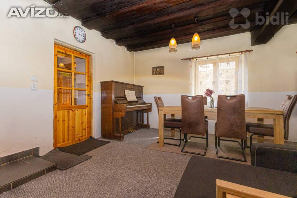 Foto inzerátu Prodej vesnického statku se dvěma domy 840 m2, pozemek 2253 m2,Byňov u Nových Hradů